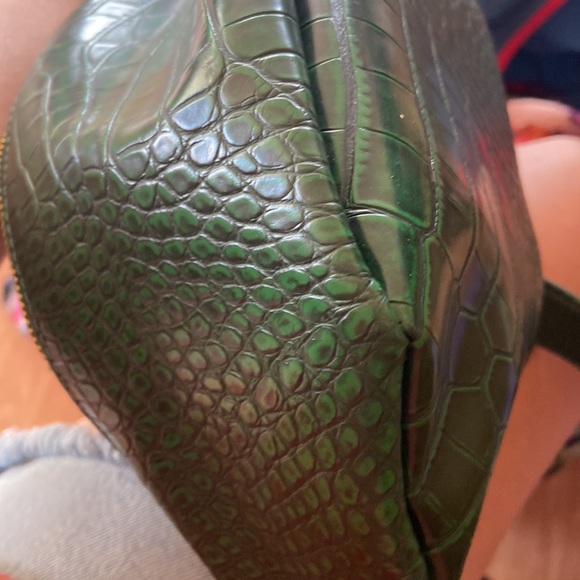 NWOT Jeffree Star blood money croc Fanny pack - Picture 10 of 11